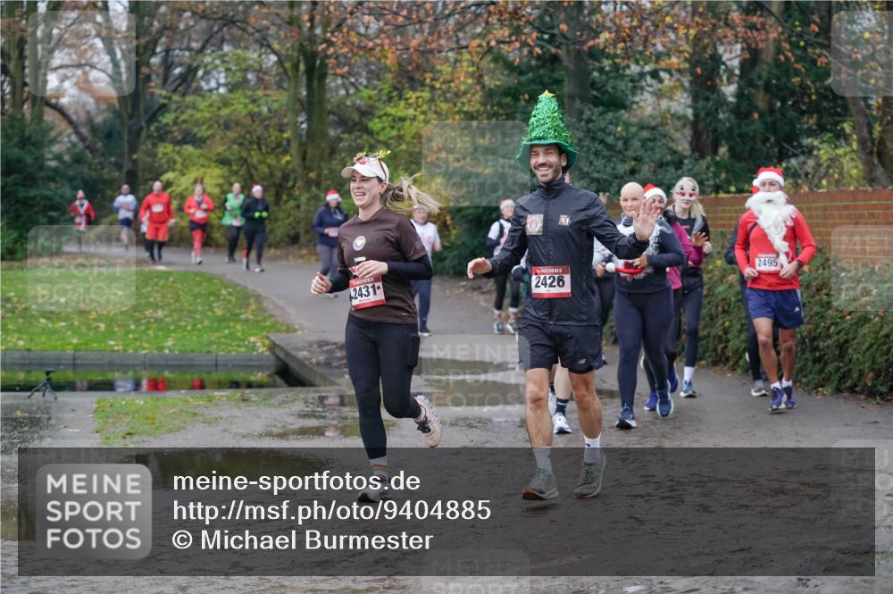 07.12.2025 - St. Pauli X-Mass-Run No. 15 Michael Burmester http://msf.ph/oto/9404885 07.12.2025 11:06:19 Laufen 2431, 2426, 604, 2495 meine-sportfotos.de