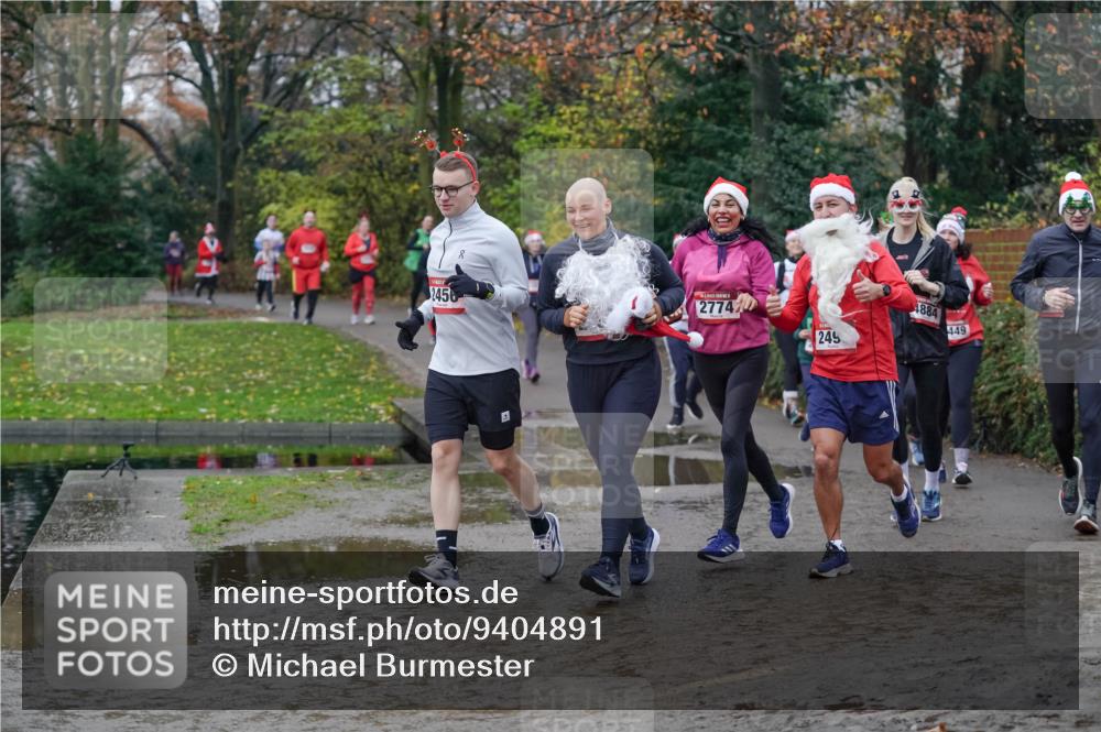 07.12.2025 - St. Pauli X-Mass-Run No. 15 Michael Burmester http://msf.ph/oto/9404891 07.12.2025 11:06:20 Laufen 2456, 27747, 249, 4884, 449 meine-sportfotos.de