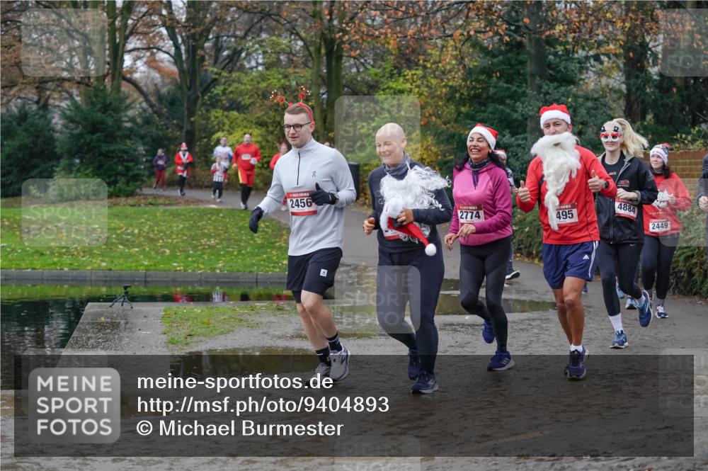07.12.2025 - St. Pauli X-Mass-Run No. 15 Michael Burmester http://msf.ph/oto/9404893 07.12.2025 11:06:21 Laufen 2456, 2774, 495, 4884, 2449 meine-sportfotos.de