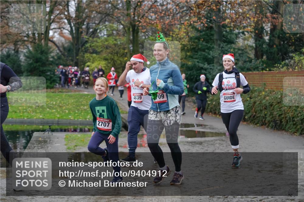 07.12.2025 - St. Pauli X-Mass-Run No. 15 Michael Burmester http://msf.ph/oto/9404912 07.12.2025 11:06:25 Laufen 15, 2707, 4839, 5, 09 meine-sportfotos.de