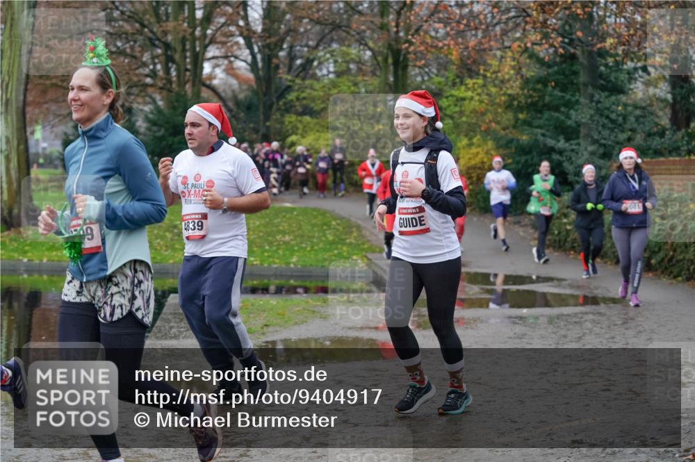 07.12.2025 - St. Pauli X-Mass-Run No. 15 Michael Burmester http://msf.ph/oto/9404917 07.12.2025 11:06:26 Laufen 9, 4839, 7081 meine-sportfotos.de