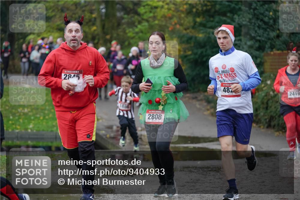07.12.2025 - St. Pauli X-Mass-Run No. 15 Michael Burmester http://msf.ph/oto/9404933 07.12.2025 11:06:32 Laufen 15, 2845, 15, 2808, 482, 2419 meine-sportfotos.de
