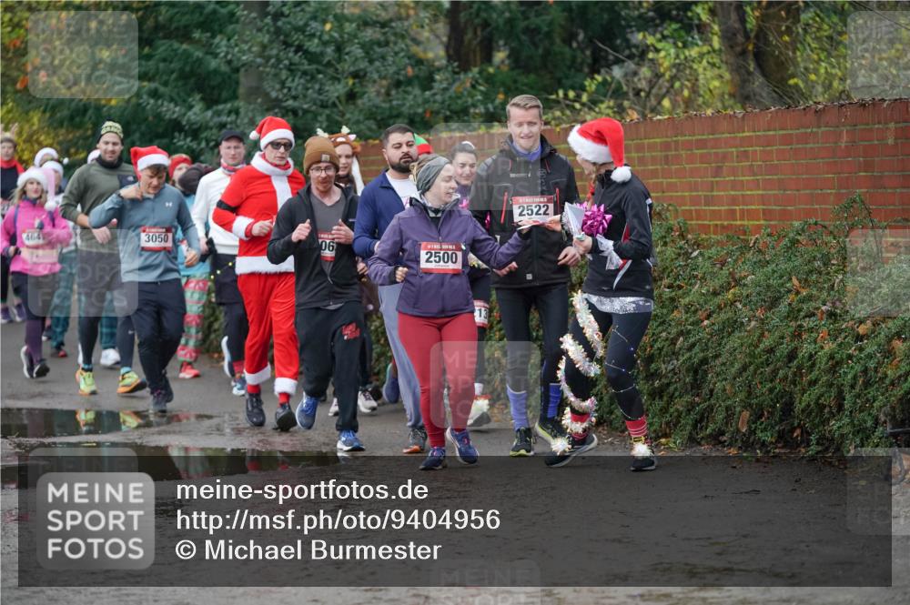 07.12.2025 - St. Pauli X-Mass-Run No. 15 Michael Burmester http://msf.ph/oto/9404956 07.12.2025 11:06:40 Laufen 464, 3050, 06, 2500, 2522 meine-sportfotos.de