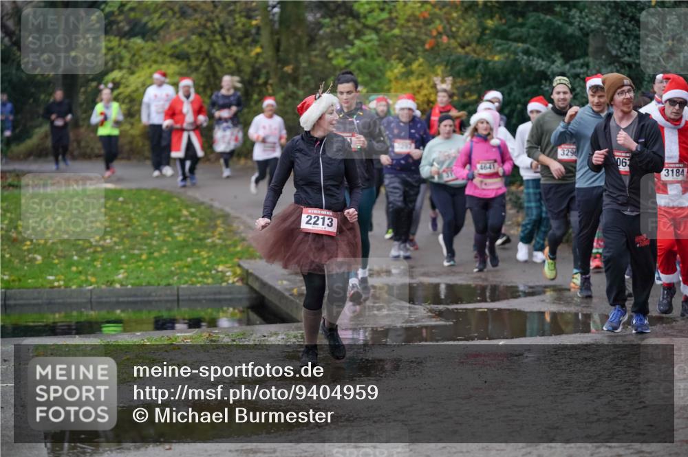 07.12.2025 - St. Pauli X-Mass-Run No. 15 Michael Burmester http://msf.ph/oto/9404959 07.12.2025 11:06:41 Laufen 2213, 1247, 329, 06, 46412, 3184 meine-sportfotos.de