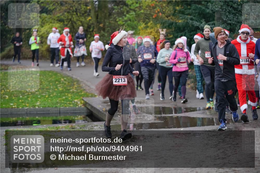 07.12.2025 - St. Pauli X-Mass-Run No. 15 Michael Burmester http://msf.ph/oto/9404961 07.12.2025 11:06:41 Laufen 15, 2213, 3297, 32, 306, 3184 meine-sportfotos.de