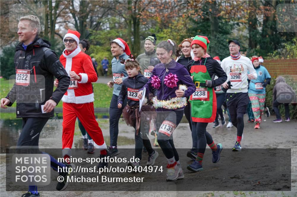 07.12.2025 - St. Pauli X-Mass-Run No. 15 Michael Burmester http://msf.ph/oto/9404974 07.12.2025 11:06:46 Laufen 2522, 15, 84, 323, 329, 2139, 3238, 3290, 2285 meine-sportfotos.de