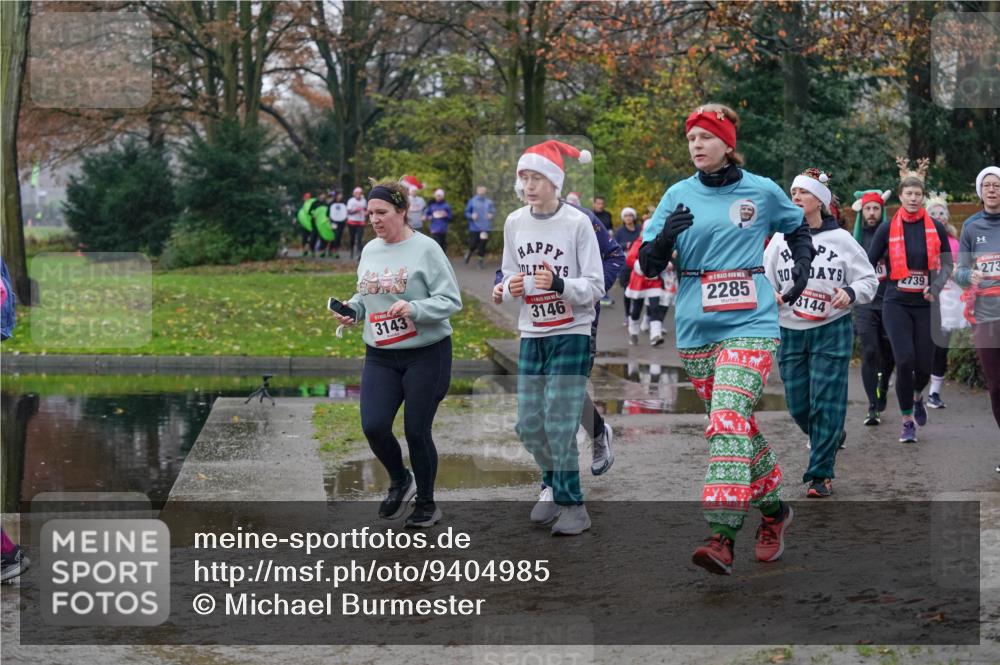 07.12.2025 - St. Pauli X-Mass-Run No. 15 Michael Burmester http://msf.ph/oto/9404985 07.12.2025 11:06:48 Laufen 3143, 3146, 2285, 3144, 273, 4739 meine-sportfotos.de