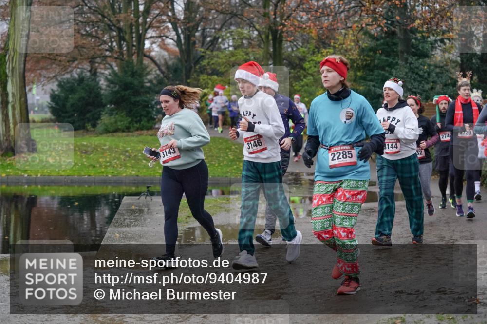 07.12.2025 - St. Pauli X-Mass-Run No. 15 Michael Burmester http://msf.ph/oto/9404987 07.12.2025 11:06:48 Laufen 3143, 3146, 2285, 6144, 274, 2739, 32 meine-sportfotos.de