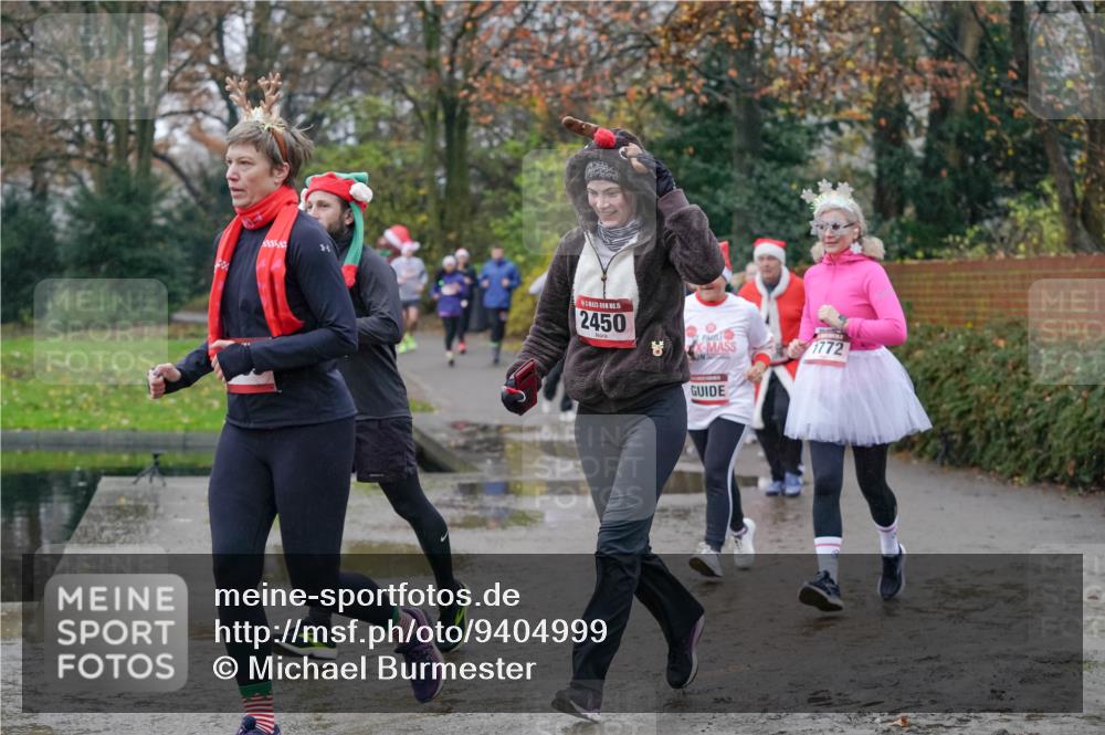 07.12.2025 - St. Pauli X-Mass-Run No. 15 Michael Burmester http://msf.ph/oto/9404999 07.12.2025 11:06:51 Laufen 5, 2450, 1772 meine-sportfotos.de