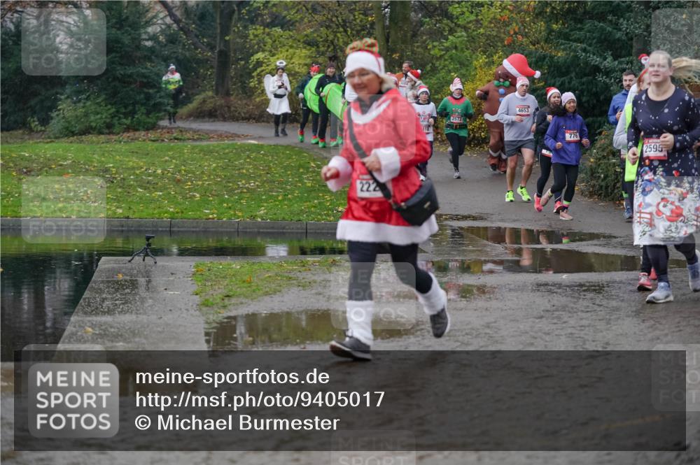 07.12.2025 - St. Pauli X-Mass-Run No. 15 Michael Burmester http://msf.ph/oto/9405017 07.12.2025 11:06:55 Laufen 222, 818, 2572, 4653, 776, 2595 meine-sportfotos.de