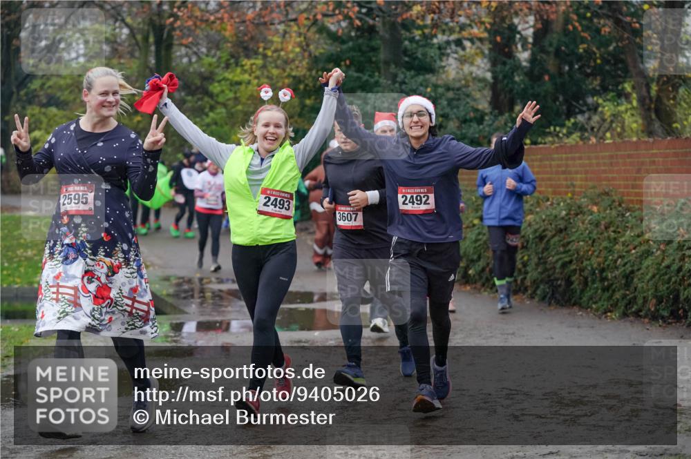 07.12.2025 - St. Pauli X-Mass-Run No. 15 Michael Burmester http://msf.ph/oto/9405026 07.12.2025 11:06:57 Laufen 5, 2595, 2493, 3607, 15, 2492 meine-sportfotos.de