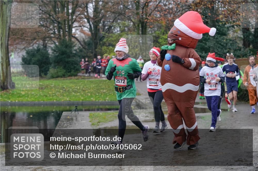 07.12.2025 - St. Pauli X-Mass-Run No. 15 Michael Burmester http://msf.ph/oto/9405062 07.12.2025 11:07:05 Laufen 2572, 4818, 300 meine-sportfotos.de