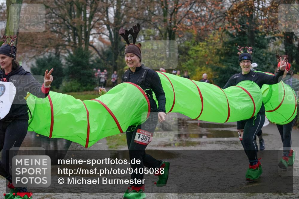 07.12.2025 - St. Pauli X-Mass-Run No. 15 Michael Burmester http://msf.ph/oto/9405088 07.12.2025 11:07:11 Laufen 5, 1361, 2000, 0 meine-sportfotos.de