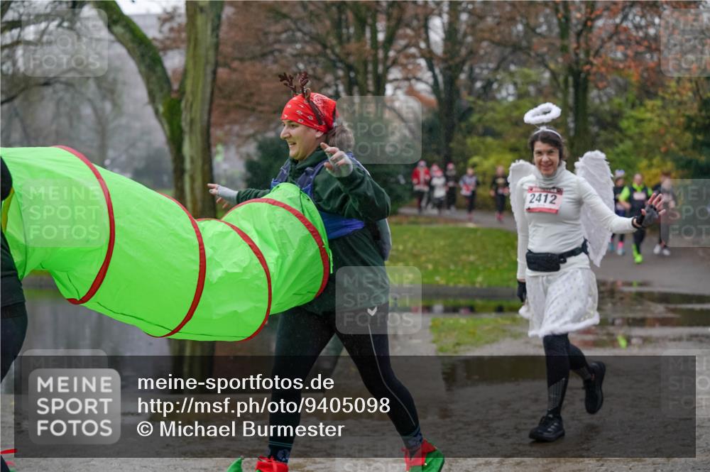 07.12.2025 - St. Pauli X-Mass-Run No. 15 Michael Burmester http://msf.ph/oto/9405098 07.12.2025 11:07:13 Laufen 2412 meine-sportfotos.de