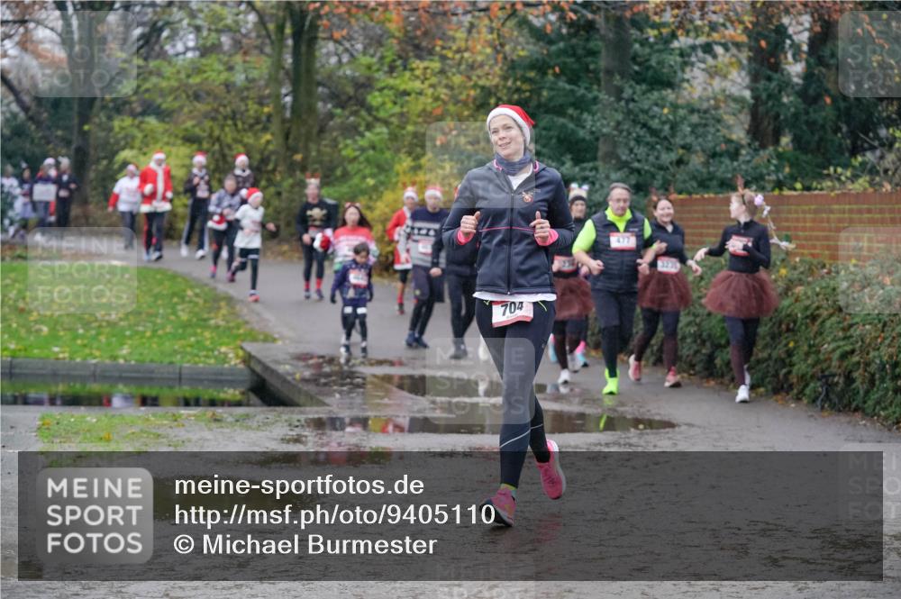 07.12.2025 - St. Pauli X-Mass-Run No. 15 Michael Burmester http://msf.ph/oto/9405110 07.12.2025 11:07:17 Laufen 704, 477 meine-sportfotos.de