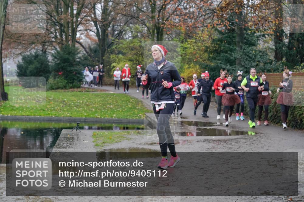 07.12.2025 - St. Pauli X-Mass-Run No. 15 Michael Burmester http://msf.ph/oto/9405112 07.12.2025 11:07:18 Laufen 477, 3235 meine-sportfotos.de