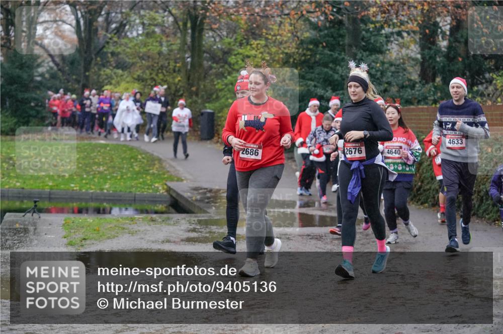 07.12.2025 - St. Pauli X-Mass-Run No. 15 Michael Burmester http://msf.ph/oto/9405136 07.12.2025 11:07:25 Laufen 2686, 4633, 15, 2676, 4640 meine-sportfotos.de