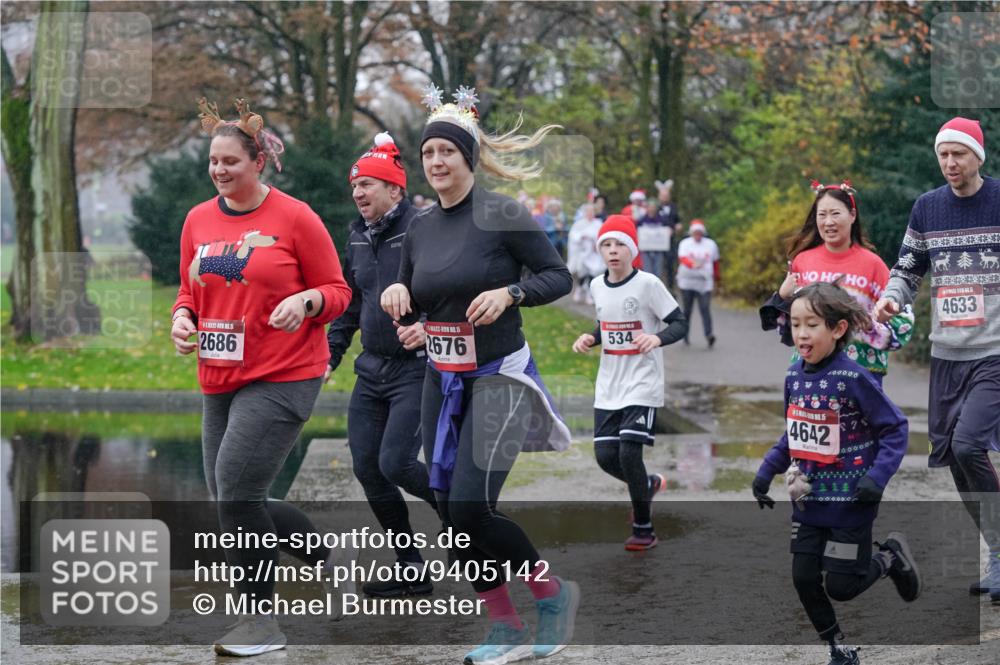 07.12.2025 - St. Pauli X-Mass-Run No. 15 Michael Burmester http://msf.ph/oto/9405142 07.12.2025 11:07:27 Laufen 2686, 15, 2676, 534, 4633, 100000, 4642, 75, 600000, 111, 200, 0000000 meine-sportfotos.de