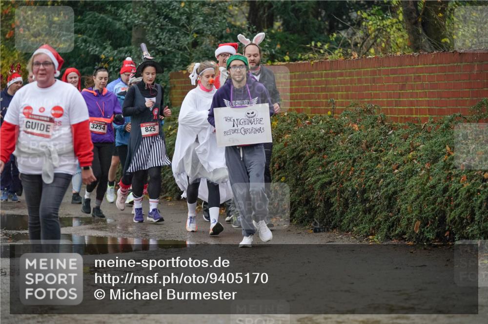 07.12.2025 - St. Pauli X-Mass-Run No. 15 Michael Burmester http://msf.ph/oto/9405170 07.12.2025 11:07:37 Laufen 3254, 825 meine-sportfotos.de