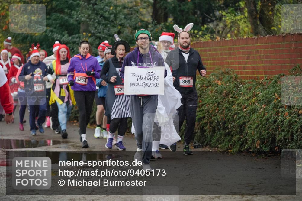 07.12.2025 - St. Pauli X-Mass-Run No. 15 Michael Burmester http://msf.ph/oto/9405173 07.12.2025 11:07:38 Laufen 87, 3254, 2871, 825, 869 meine-sportfotos.de