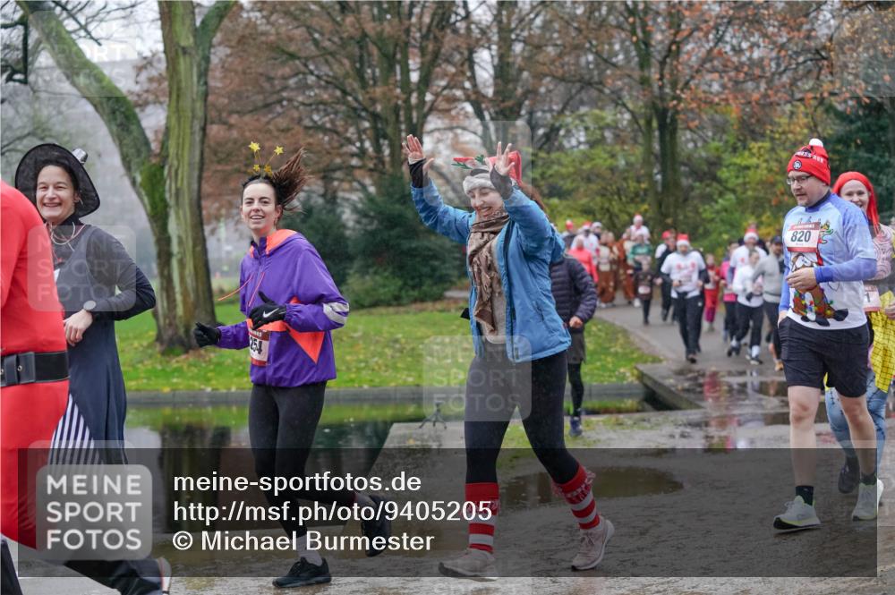 07.12.2025 - St. Pauli X-Mass-Run No. 15 Michael Burmester http://msf.ph/oto/9405205 07.12.2025 11:07:44 Laufen 820 meine-sportfotos.de