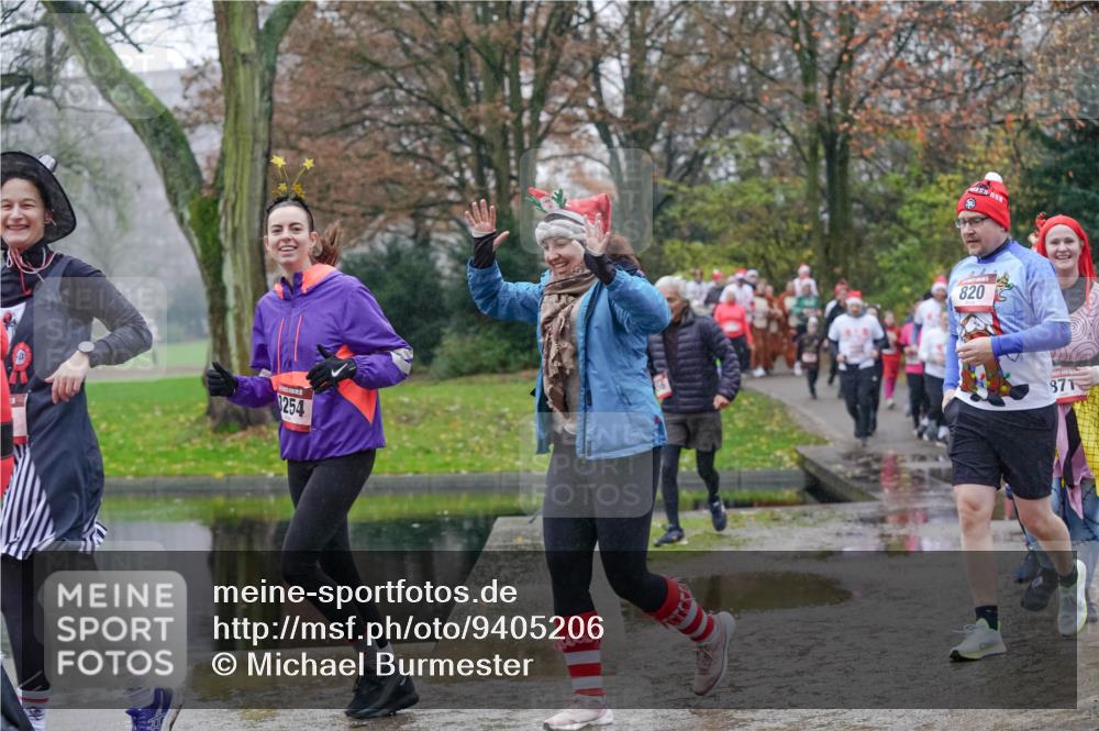 07.12.2025 - St. Pauli X-Mass-Run No. 15 Michael Burmester http://msf.ph/oto/9405206 07.12.2025 11:07:44 Laufen 254, 820, 971 meine-sportfotos.de