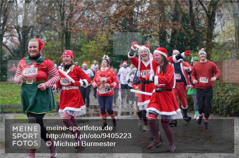 07.12.2025 - St. Pauli X-Mass-Run No. 15 Michael Burmester http://msf.ph/oto/9405223 07.12.2025 11:07:48 Laufen 2809, 1925, 2316, 192, 392, 4452 meine-sportfotos.de