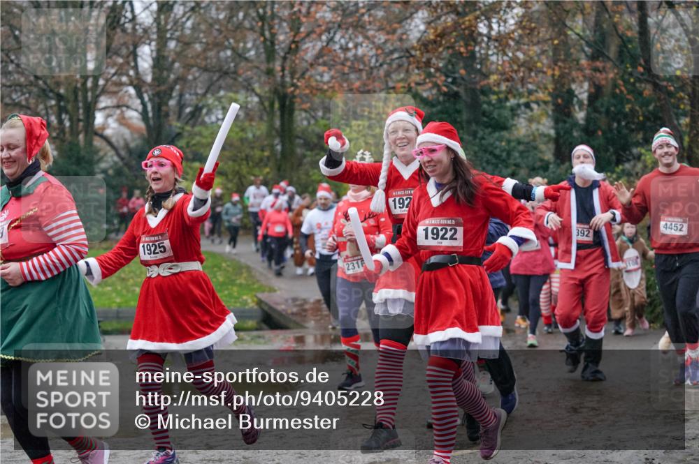07.12.2025 - St. Pauli X-Mass-Run No. 15 Michael Burmester http://msf.ph/oto/9405228 07.12.2025 11:07:49 Laufen 15, 1925, 192, 2316, 15, 1922, 4452, 392 meine-sportfotos.de