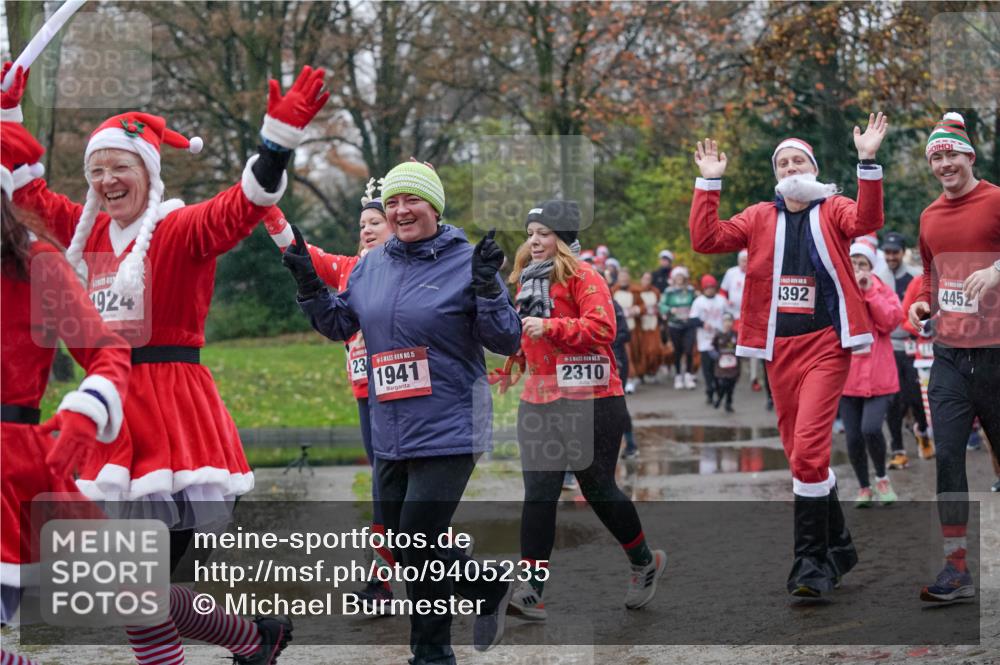 07.12.2025 - St. Pauli X-Mass-Run No. 15 Michael Burmester http://msf.ph/oto/9405235 07.12.2025 11:07:50 Laufen 924, 23, 15, 1941, 2310, 1392, 145, 4452 meine-sportfotos.de