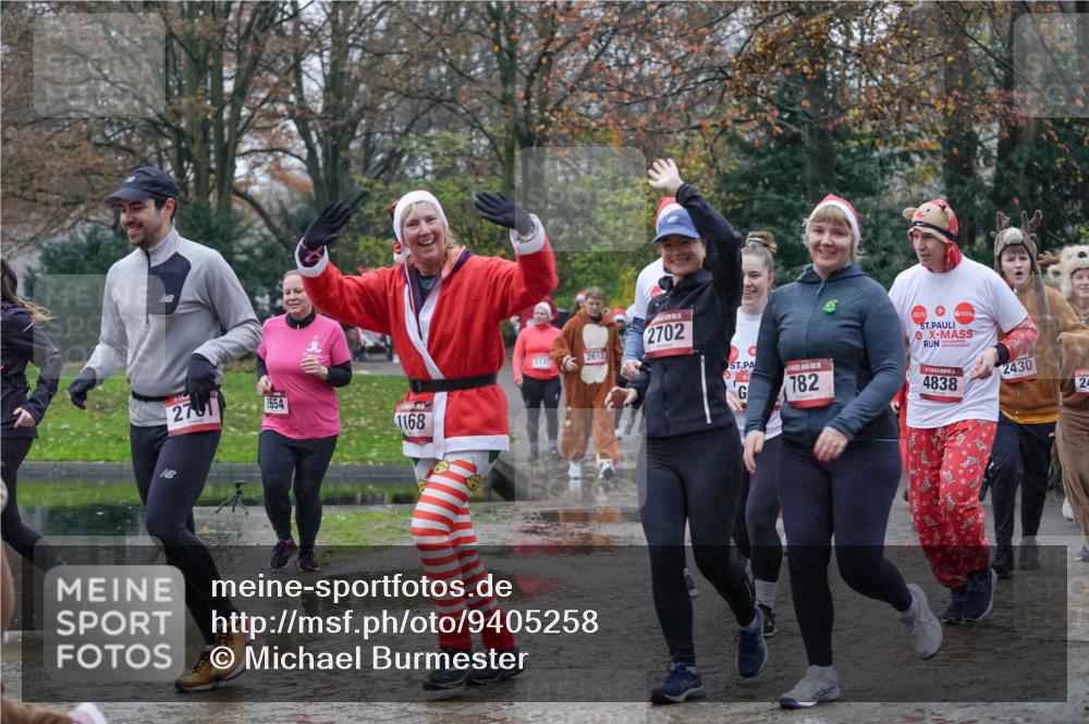 07.12.2025 - St. Pauli X-Mass-Run No. 15 Michael Burmester http://msf.ph/oto/9405258 07.12.2025 11:07:54 Laufen 2701, 2654, 1168, 2613, 2702, 782, 4838, 2430, 24 meine-sportfotos.de