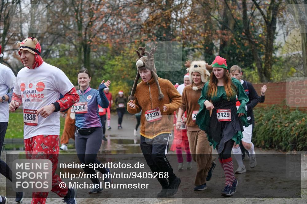 07.12.2025 - St. Pauli X-Mass-Run No. 15 Michael Burmester http://msf.ph/oto/9405268 07.12.2025 11:07:56 Laufen 5, 4838, 2056, 2430, 48, 2, 2429 meine-sportfotos.de