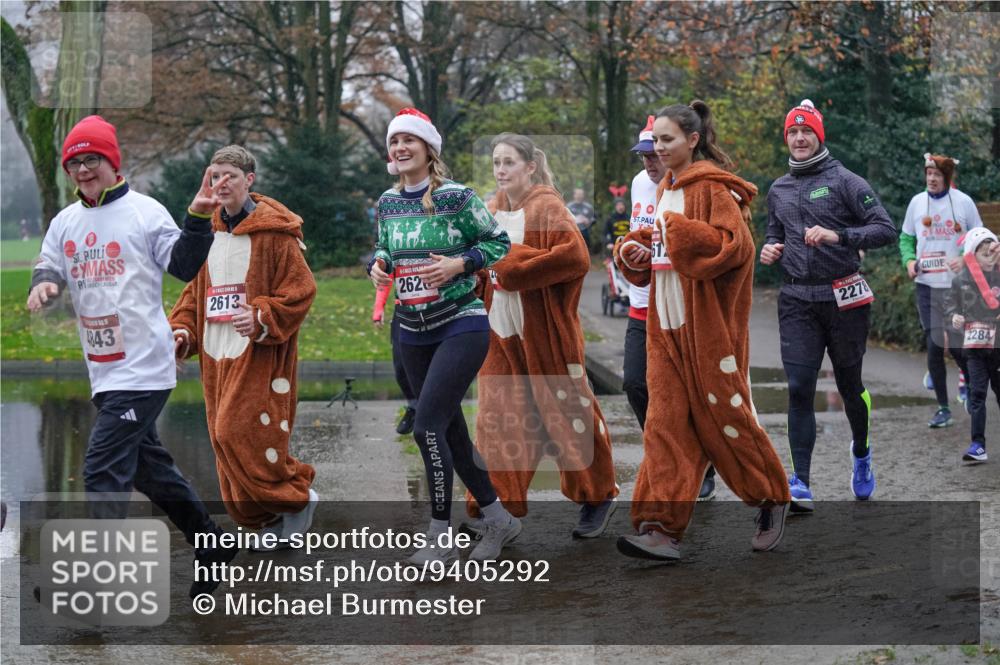 07.12.2025 - St. Pauli X-Mass-Run No. 15 Michael Burmester http://msf.ph/oto/9405292 07.12.2025 11:08:01 Laufen 4843, 2626, 2613, 128, 2278, 2284 meine-sportfotos.de