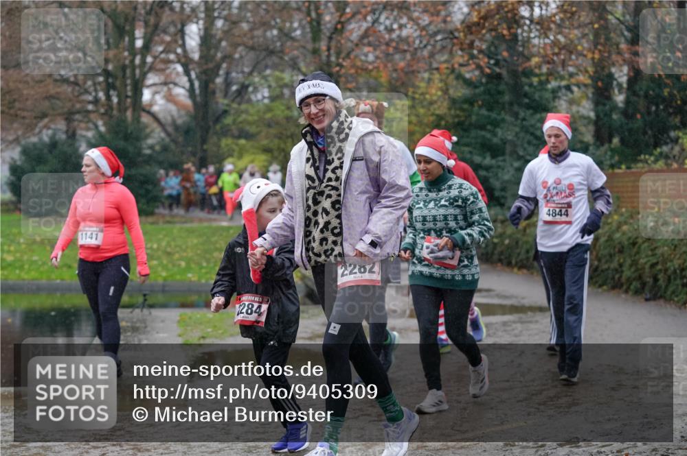 07.12.2025 - St. Pauli X-Mass-Run No. 15 Michael Burmester http://msf.ph/oto/9405309 07.12.2025 11:08:04 Laufen 1141, 284, 2282, 4844 meine-sportfotos.de