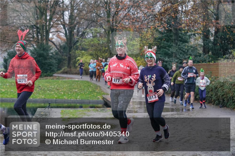 07.12.2025 - St. Pauli X-Mass-Run No. 15 Michael Burmester http://msf.ph/oto/9405340 07.12.2025 11:08:12 Laufen 3271, 3271, 977, 1013 meine-sportfotos.de