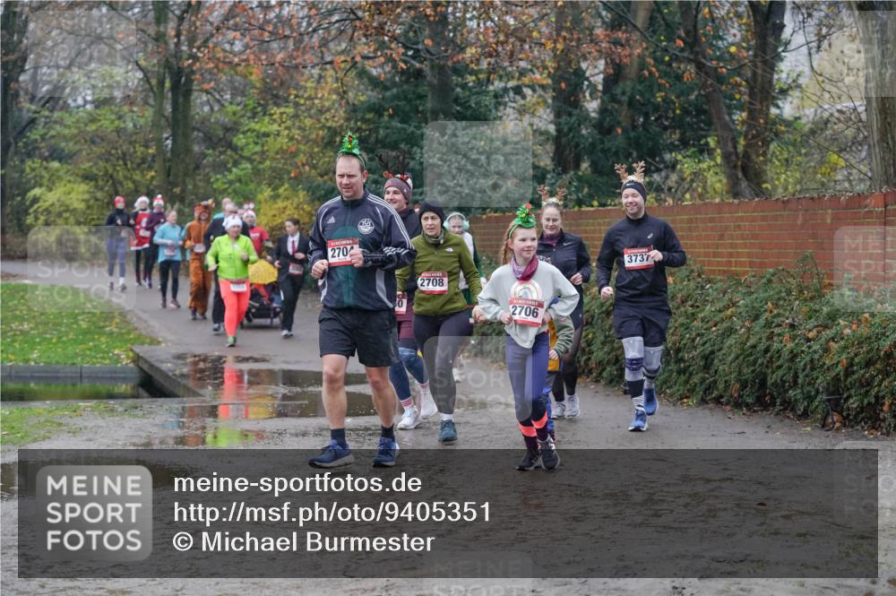 07.12.2025 - St. Pauli X-Mass-Run No. 15 Michael Burmester http://msf.ph/oto/9405351 07.12.2025 11:08:15 Laufen 270, 0, 2708, 2706, 3737 meine-sportfotos.de