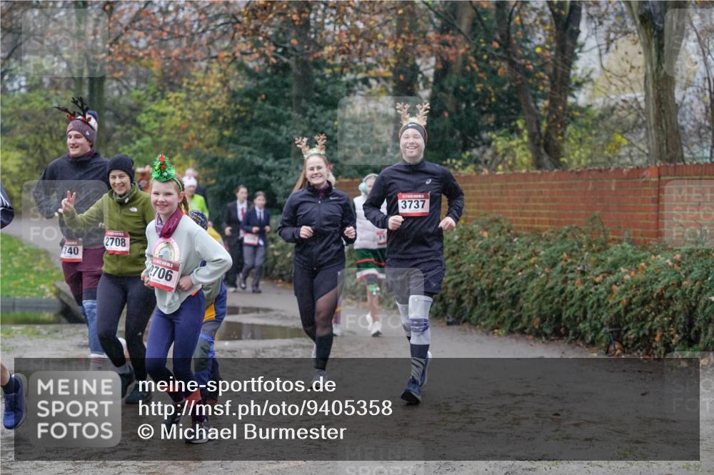 07.12.2025 - St. Pauli X-Mass-Run No. 15 Michael Burmester http://msf.ph/oto/9405358 07.12.2025 11:08:17 Laufen 740, 2708, 2706, 3737 meine-sportfotos.de