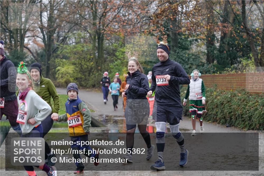 07.12.2025 - St. Pauli X-Mass-Run No. 15 Michael Burmester http://msf.ph/oto/9405362 07.12.2025 11:08:18 Laufen 0, 5, 0, 66, 706, 2710, 3737, 1154 meine-sportfotos.de