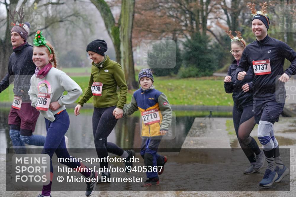 07.12.2025 - St. Pauli X-Mass-Run No. 15 Michael Burmester http://msf.ph/oto/9405367 07.12.2025 11:08:19 Laufen 40, 706, 2708, 2710, 3737 meine-sportfotos.de