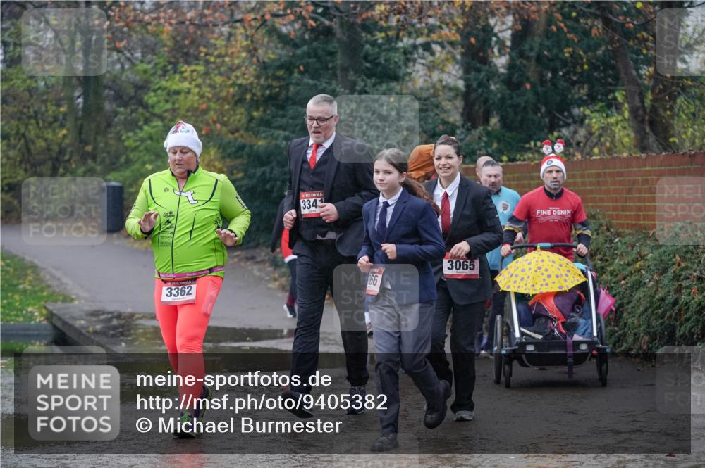 07.12.2025 - St. Pauli X-Mass-Run No. 15 Michael Burmester http://msf.ph/oto/9405382 07.12.2025 11:08:24 Laufen 334, 3362, 3065 meine-sportfotos.de