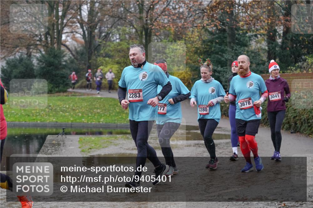07.12.2025 - St. Pauli X-Mass-Run No. 15 Michael Burmester http://msf.ph/oto/9405401 07.12.2025 11:08:29 Laufen 15, 2283, 277, 3041, 2280, 3678 meine-sportfotos.de