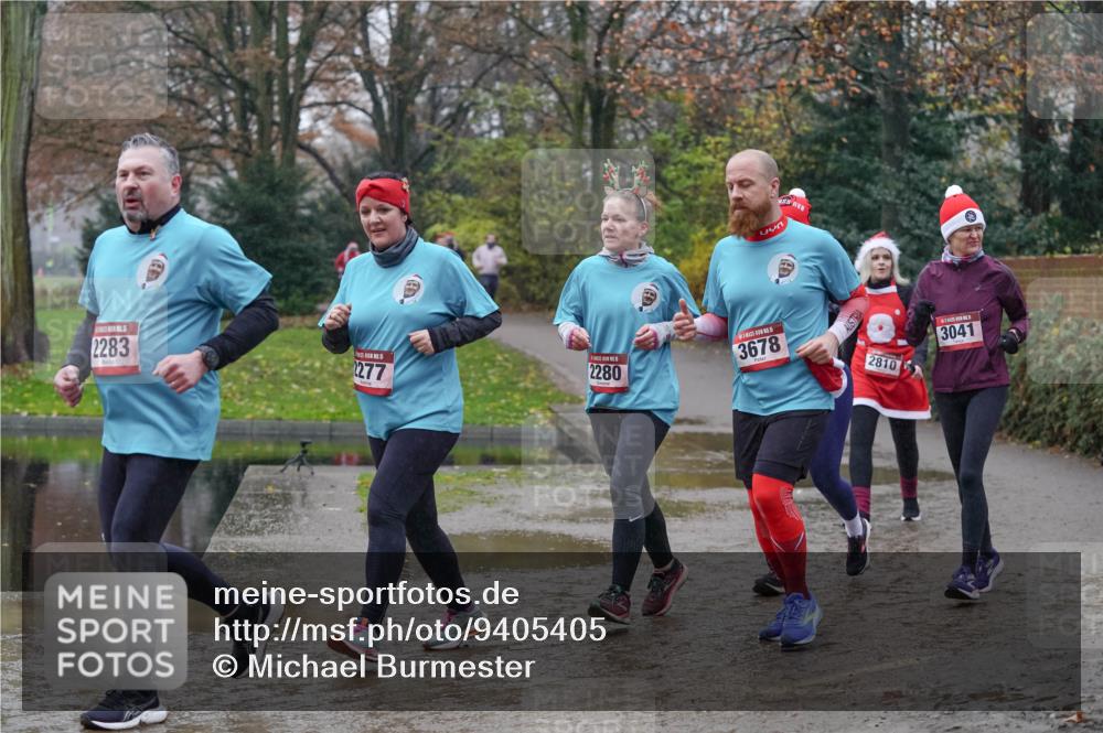 07.12.2025 - St. Pauli X-Mass-Run No. 15 Michael Burmester http://msf.ph/oto/9405405 07.12.2025 11:08:30 Laufen 2283, 15, 2277, 2280, 3678, 2810, 3041 meine-sportfotos.de