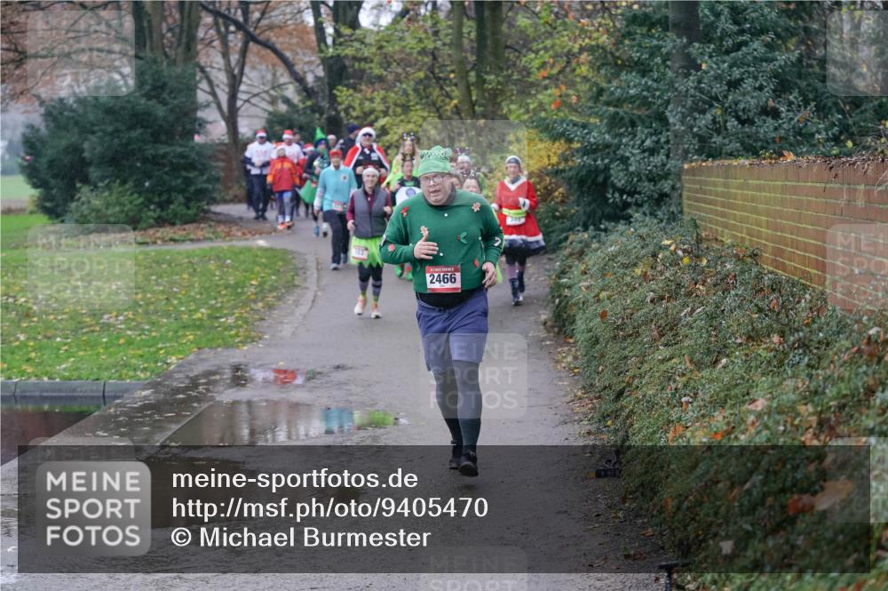 07.12.2025 - St. Pauli X-Mass-Run No. 15 Michael Burmester http://msf.ph/oto/9405470 07.12.2025 11:08:59 Laufen 2466, 349 meine-sportfotos.de