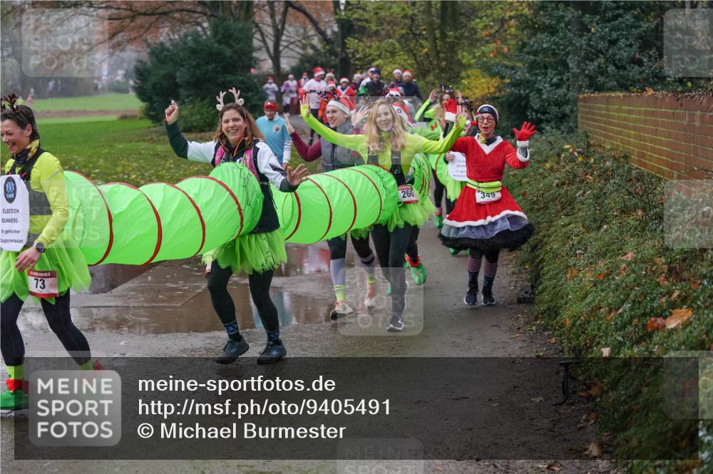 07.12.2025 - St. Pauli X-Mass-Run No. 15 Michael Burmester http://msf.ph/oto/9405491 07.12.2025 11:09:05 Laufen 73, 260, 349 meine-sportfotos.de
