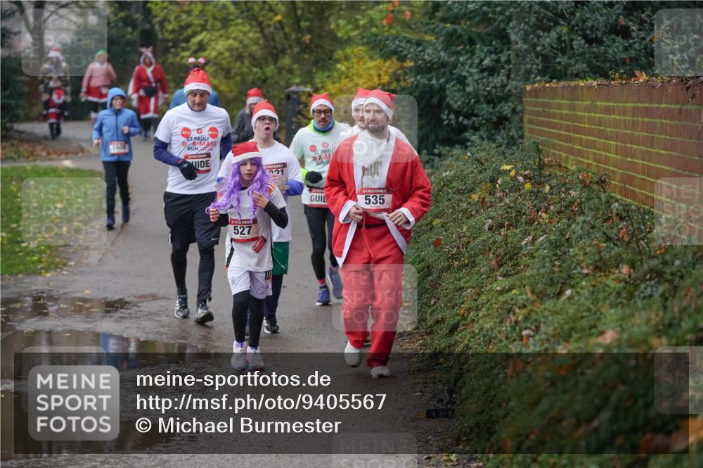 07.12.2025 - St. Pauli X-Mass-Run No. 15 Michael Burmester http://msf.ph/oto/9405567 07.12.2025 11:09:26 Laufen 1624, 527, 321, 15, 535 meine-sportfotos.de