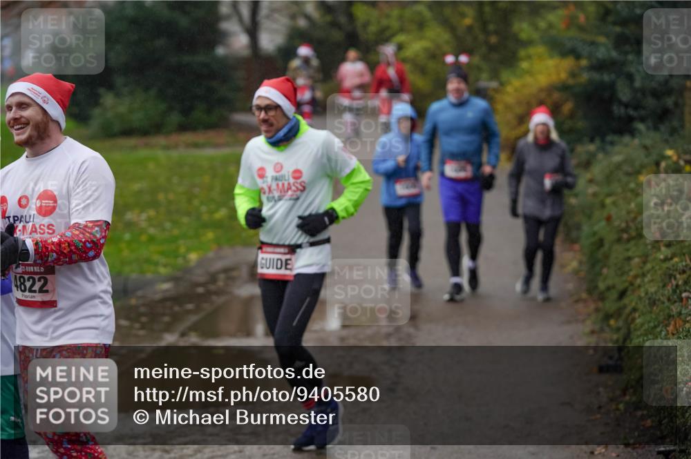 07.12.2025 - St. Pauli X-Mass-Run No. 15 Michael Burmester http://msf.ph/oto/9405580 07.12.2025 11:09:31 Laufen 5, 4822 meine-sportfotos.de
