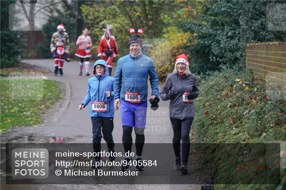07.12.2025 - St. Pauli X-Mass-Run No. 15 Michael Burmester http://msf.ph/oto/9405584 07.12.2025 11:09:32 Laufen 5, 1606, 1605 meine-sportfotos.de
