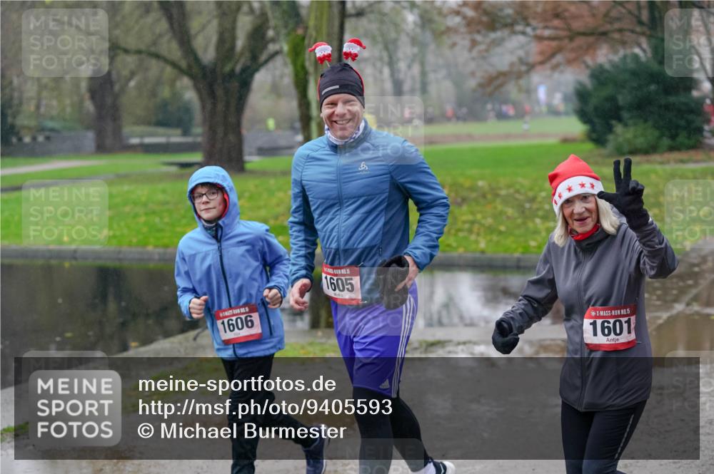 07.12.2025 - St. Pauli X-Mass-Run No. 15 Michael Burmester http://msf.ph/oto/9405593 07.12.2025 11:09:37 Laufen 1606, 1605, 15, 1601 meine-sportfotos.de