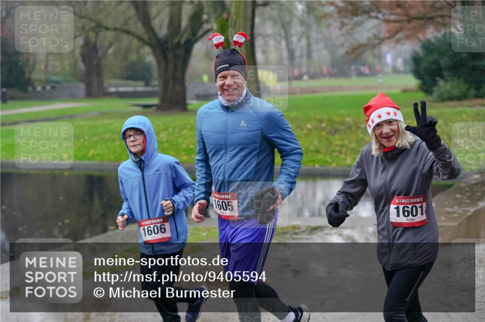 07.12.2025 - St. Pauli X-Mass-Run No. 15 Michael Burmester http://msf.ph/oto/9405594 07.12.2025 11:09:37 Laufen 1606, 1605, 5, 1601 meine-sportfotos.de
