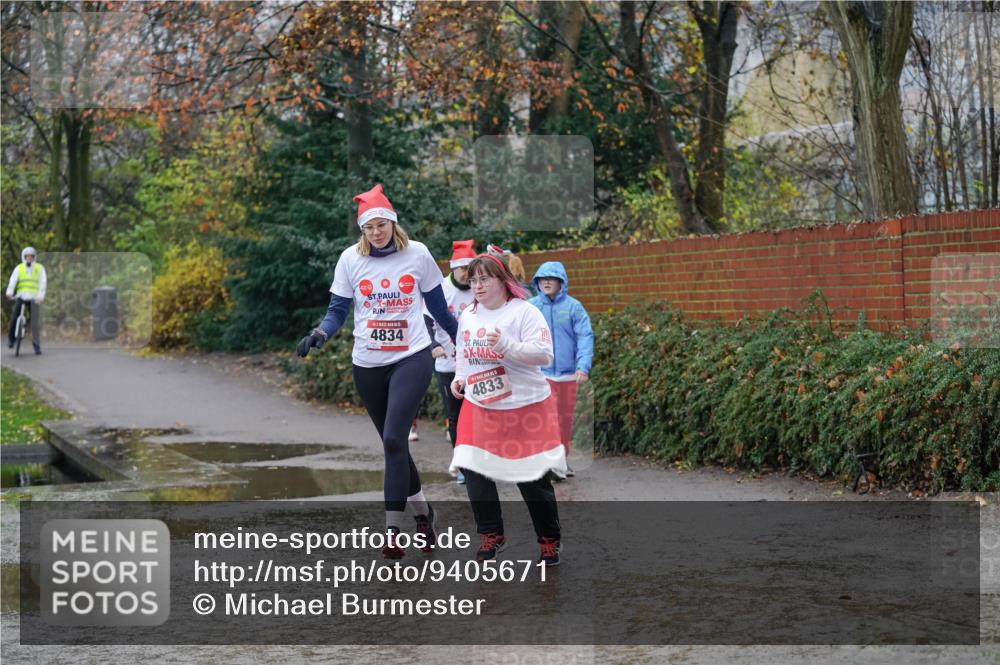 07.12.2025 - St. Pauli X-Mass-Run No. 15 Michael Burmester http://msf.ph/oto/9405671 07.12.2025 11:15:23 Laufen 4834, 0, 4833 meine-sportfotos.de