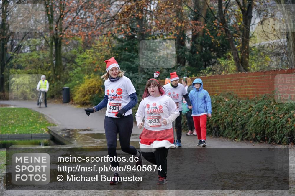 07.12.2025 - St. Pauli X-Mass-Run No. 15 Michael Burmester http://msf.ph/oto/9405674 07.12.2025 11:15:23 Laufen 4834, 15, 4833 meine-sportfotos.de